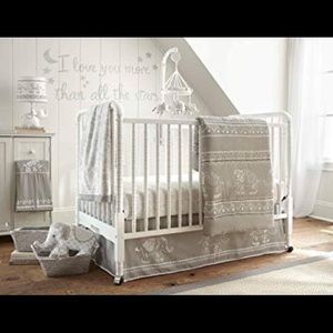 Levtex Baby Elly grey 5 Piece Crib Set 🐘